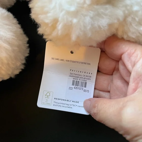 Pottery Barn White Snowflake Shaped Pillow Winter Sherpa 19" Diameter NEW - Picture 4 of 5